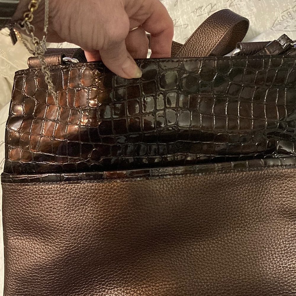 Brighton EUC Peyton Faux Crocodile Pebbled Leather Copper/Brown Bag with charm. - Picture 9 of 14
